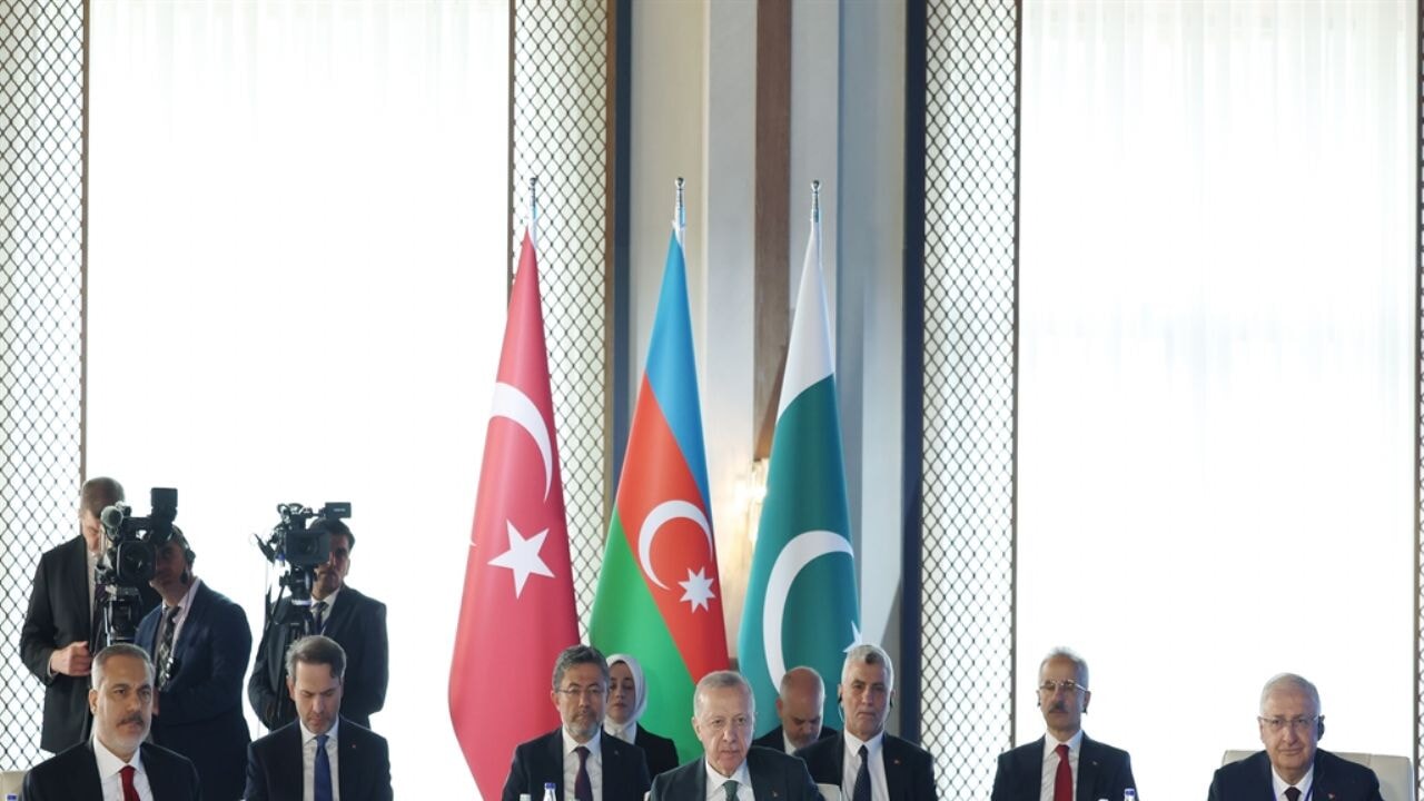 erdogan bolgenin huzurunu bozmaya calisan girisimlere karsi duracagiz CIz24Nby