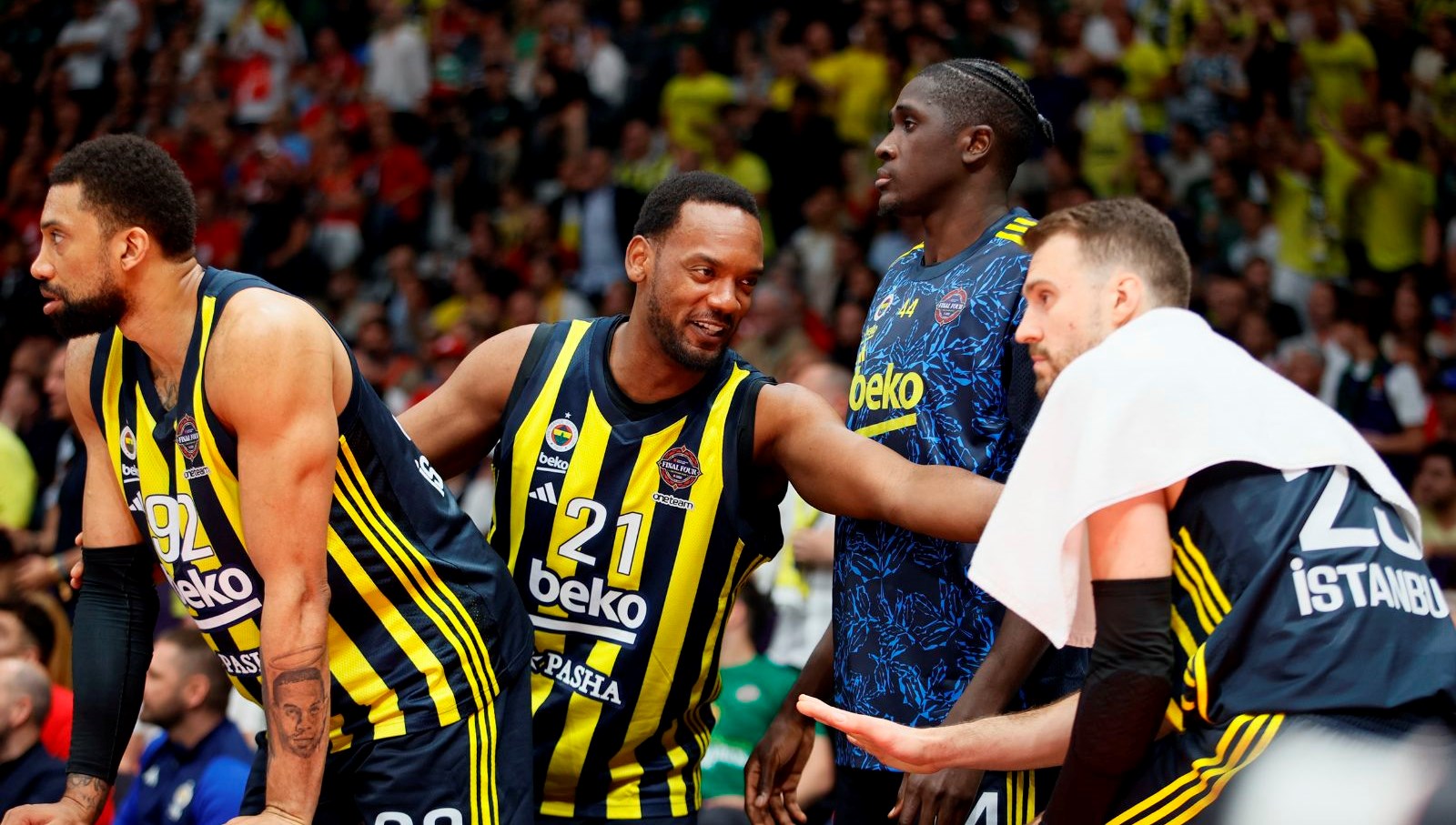 fenerbahce beko turkiyeye 17 kupasini getirmek icin monaco karsisinda YNj2Pha5