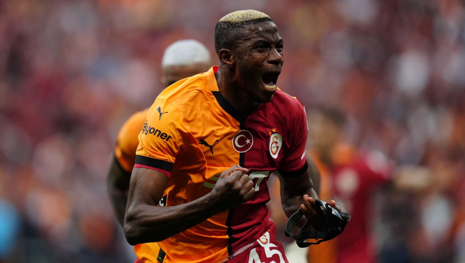 galatasaray kadroyu acikladi osimhen ve 6 yildiz isim yok S4vEznVR