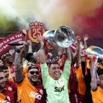 galatasaray rams parkta kupa kaldirdi 4jheiQ9s