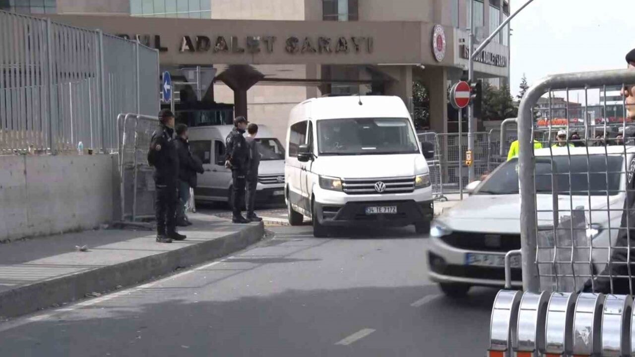 İBB'de örgüt bağı iddiası: Tutuklu yöneticiler, Murat Ongun'a bağlı hareket etmiş 71 ibbde orgut bagi iddiasi tutuklu yoneticiler murat onguna bagli hareket etmis AI3EjQjX