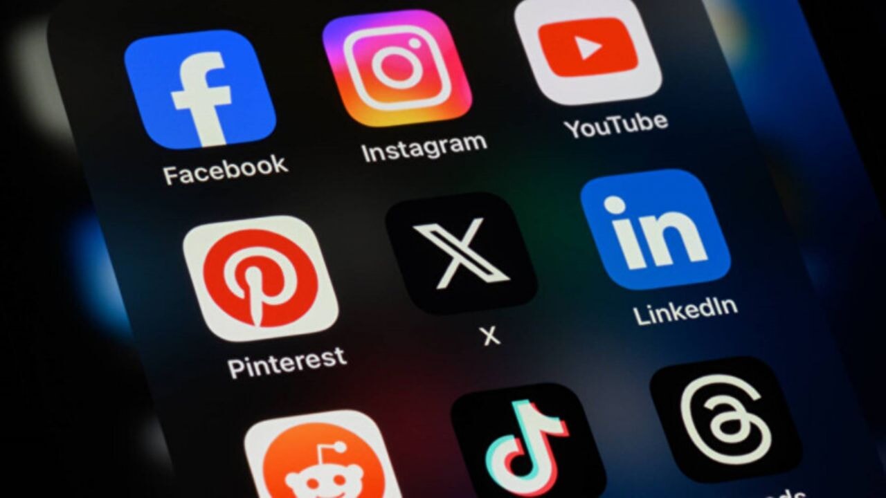 İBB'de yolsuzluk soruşturmasında bazı hesaplar hakkında açıklama 71 ibbde yolsuzluk sorusturmasinda bazi hesaplar hakkinda aciklama qUIshlcl