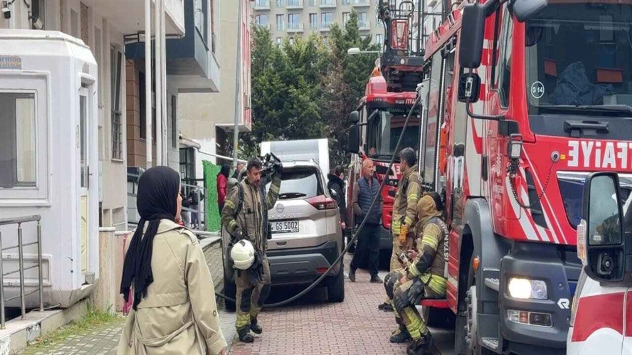 İstanbul'da kız öğrenci yurdunda yangın 71 istanbulda kiz ogrenci yurdunda yangin mMnAbgrP