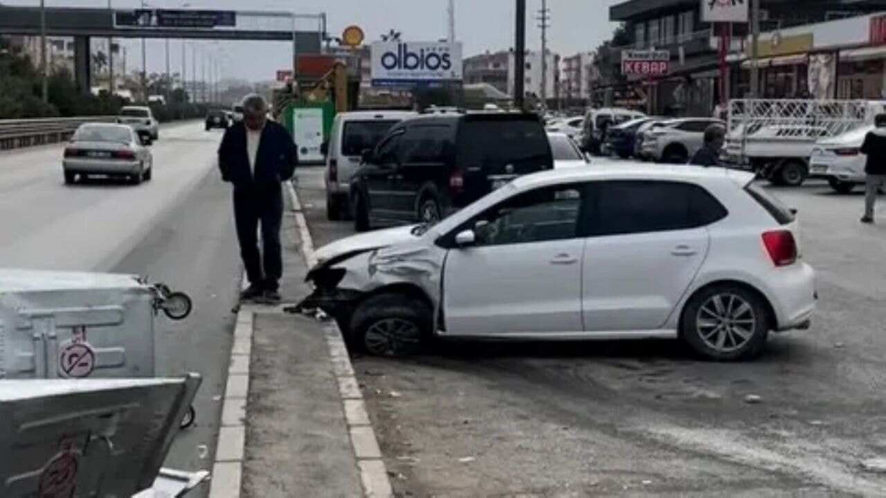istanbulda korkunc olay otomobil kaldirima carpti kadin can verdi frEfgmDN