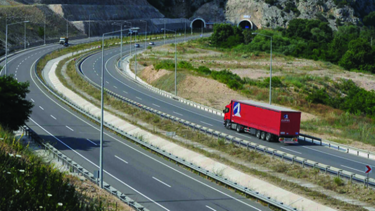 karayollarinda 1 mayis 2025 tarihli yol durumu XWklEGMT