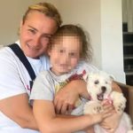 kizini babasiyla goruse 43 dakika gec goturen anne cezaevine girdi 8mg3jQJ1