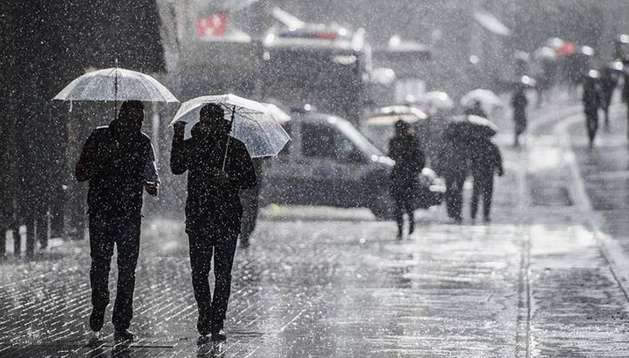 Meteorolojiden İstanbul dahil birçok vilayet için sağanak yağış uyarısı 71 meteorolojiden istanbul dahil bircok vilayet icin saganak yagis uyarisi DOLMeVih