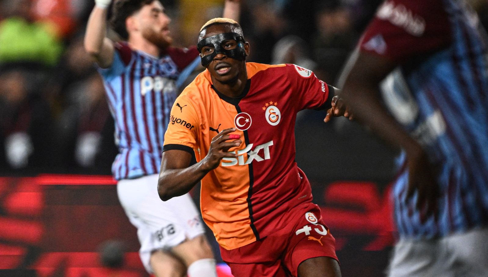 Osimhen: Sezon sonunda büyük bir karar almam gerekiyor 71 osimhensezon sonunda buyuk bir karar almam gerekiyor XGTMdDKi