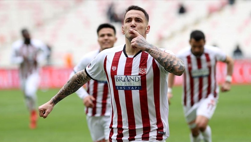 Sivasspor'da kritik maçın kadrosuna Rey Manaj alınmadı 71 sivassporda kritik macin kadrosunarey manaj alinmadi YFPQlw8A