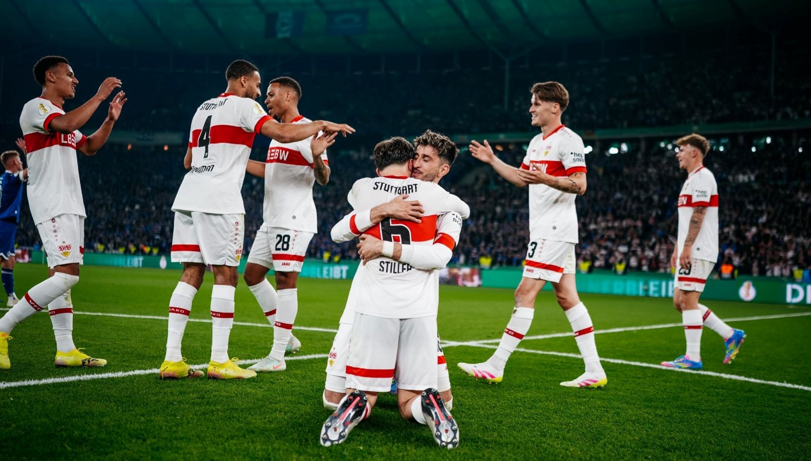 Stuttgart, Almanya Kupası’nı müzesine götürdü 71 stuttgart almanya kupasini muzesine goturdu 7S3R12ih