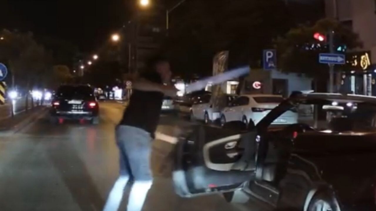 trafikte tartisti doner bicagi cekti