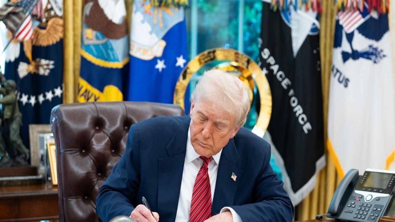 trump ingiltere ile yeni ticaret anlasmasini duyurdu 17DyUiLu