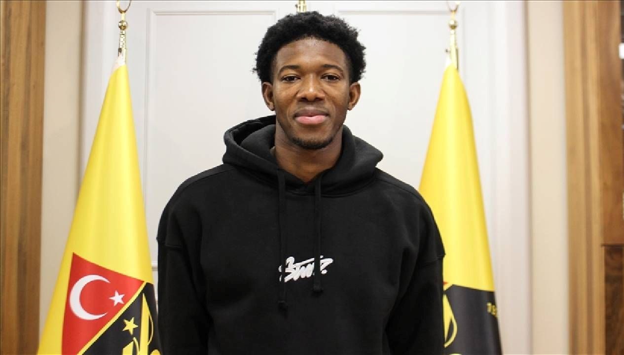 universite icin geldi ulusal kadro daveti aldi nPkrtVWw