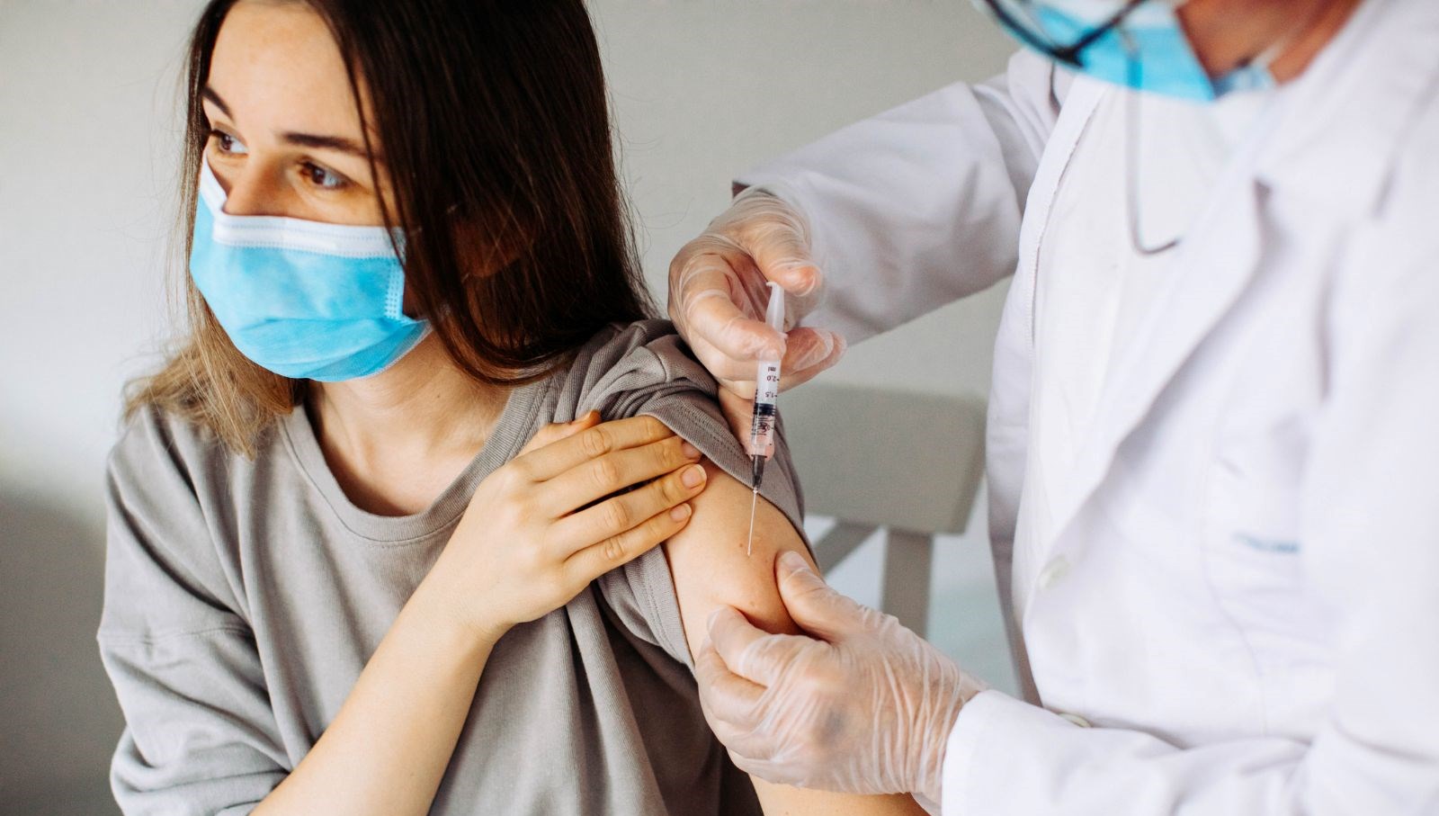 Uzman isimden Covid-19 aşısı vurgusu: Pıhtı riski 3 kat daha fazla 71 uzman isimden covid 19 asisi vurgusu pihti riski 3 kat daha fazla zZ5KYFjX