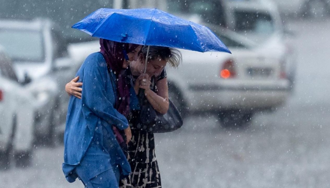 yagislar suruyor hava bugun nasil olacak 3BVXX5Cy