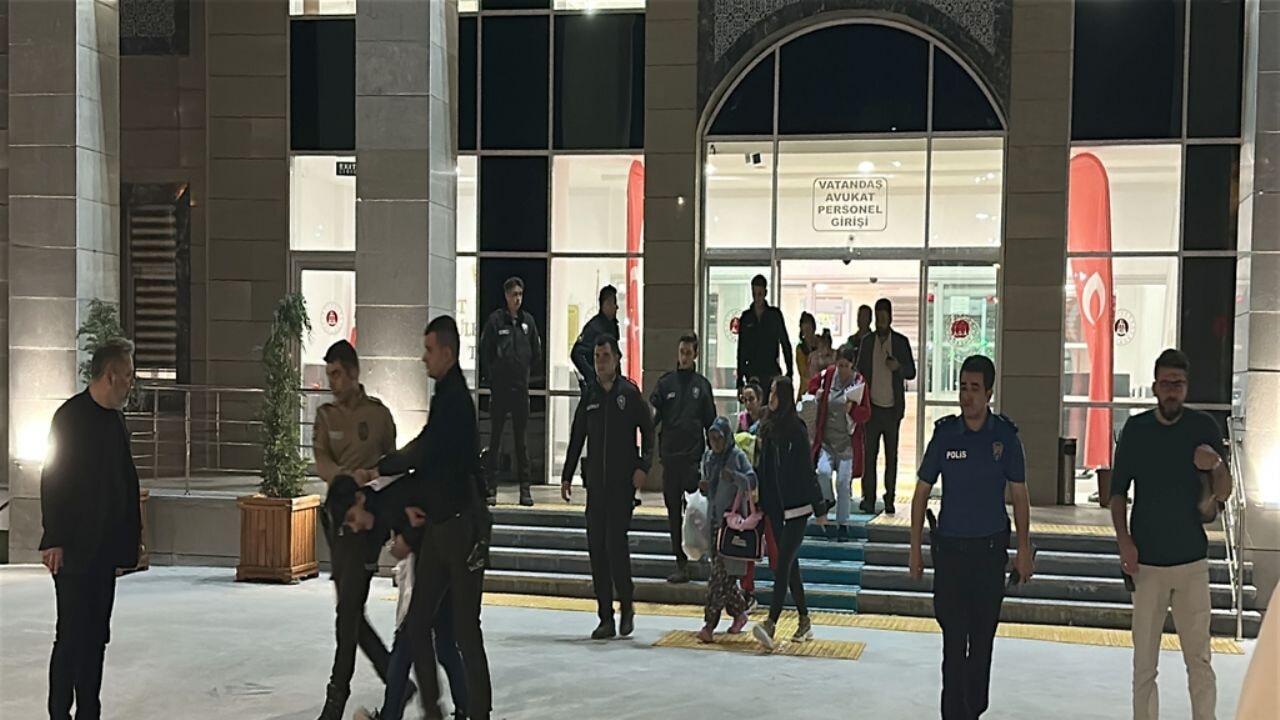 yegenini oldurup betonla gomdugu ortaya cikti wJZMF7y9