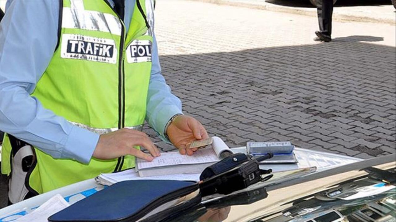 yeni trafik cezasi bedelleri 2025 bakan yerlikayadan detaylar XKy1FVMc