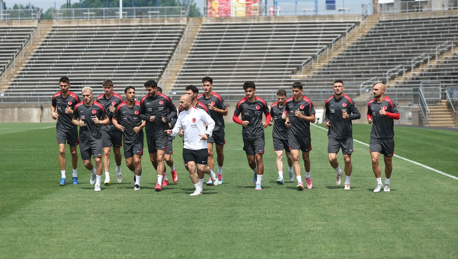 A Ulusal Ekip'te Meksika mesaisi 71 a ulusal ekipte meksika mesaisi wKBJMkl6