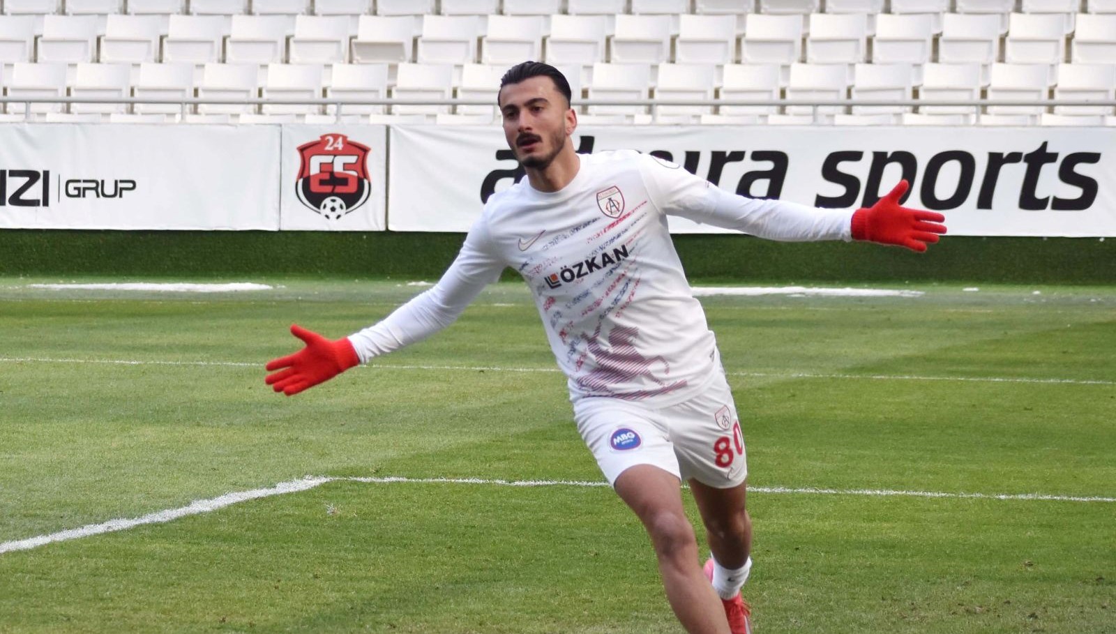 Altınordu'nun iki gencine Kocaelispor kancası 71 altinordunun iki gencine kocaelispor kancasi WZCcjEal