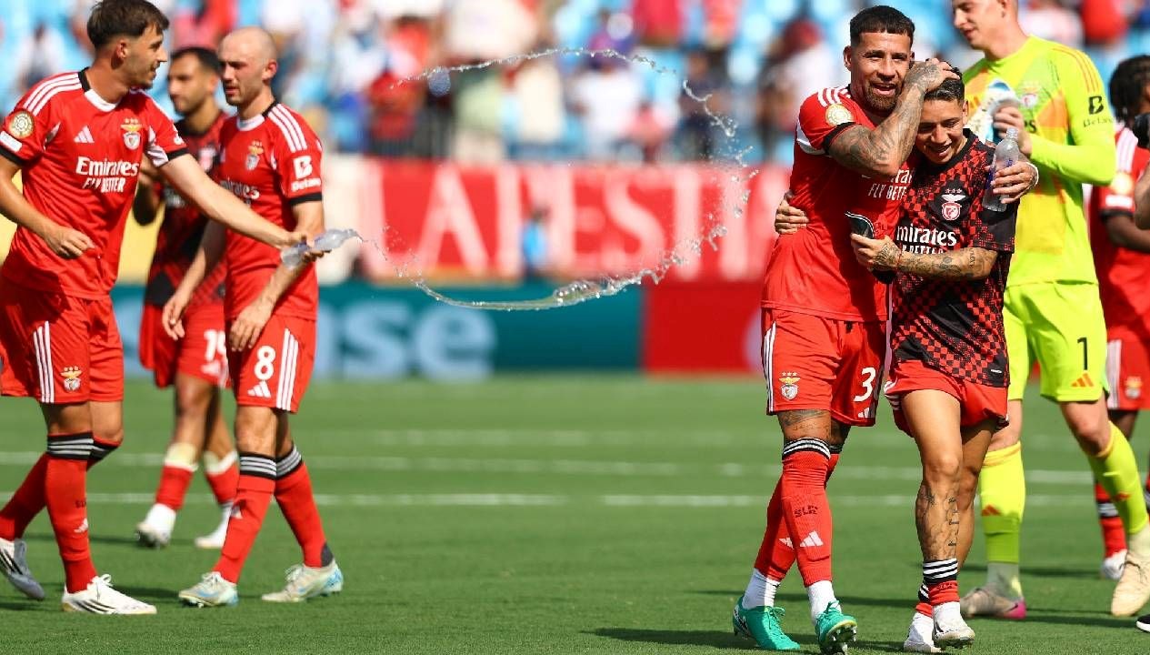 benfica 37 yasindaki kaptaninin mukavelesini uzatti OcBGagzu