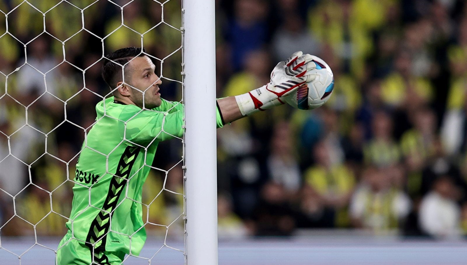 bu sezon super ligde tek oyuncu bunu basardi okan kocuk v37Nv5Gb