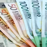 dovizde yeni gun dolar yukseldi avro dususte ZK9GTCMR