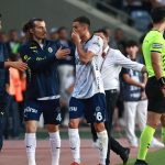 fenerbahcede kirmizi kart goren tek isim mert muldur npa3aeRt