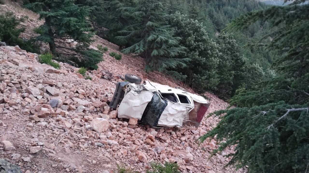 gaziantepte yayla yolunda olum pikap ucuruma devrildi