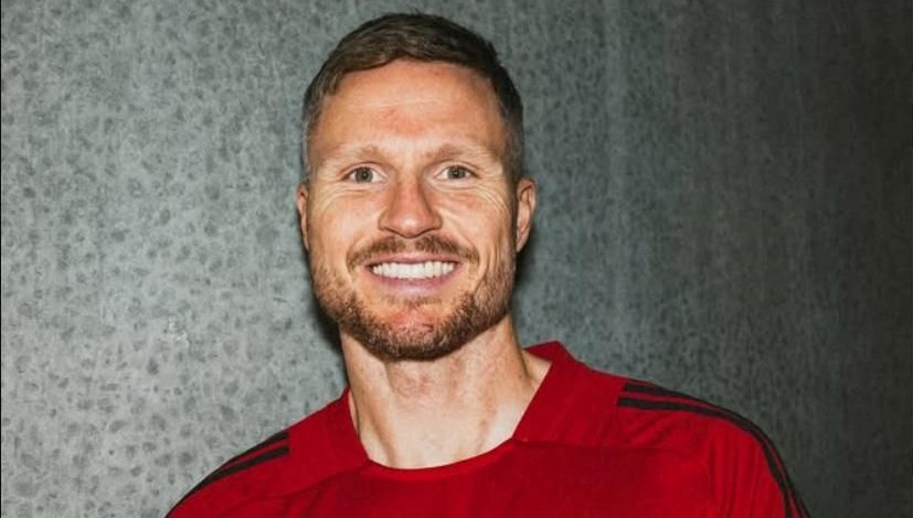 goztepeli nielsen ulkesine dondu BYSkP2u7