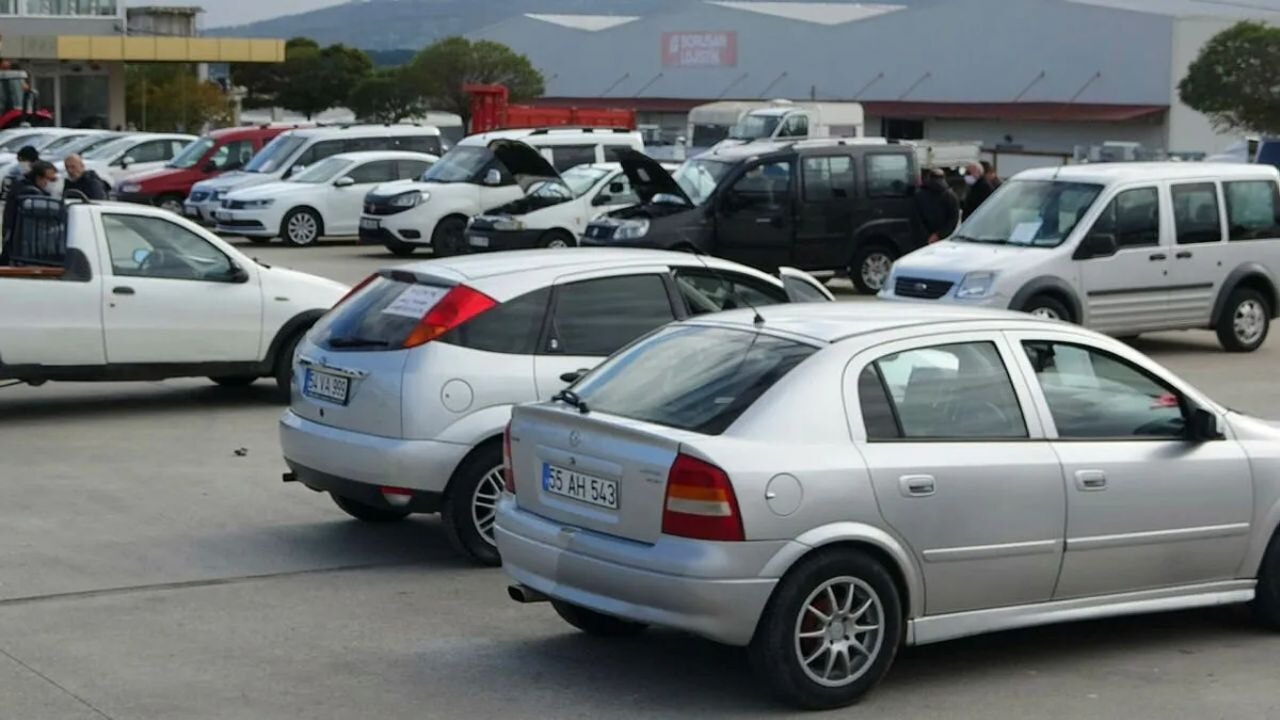 ikinci el arac satislarina kisitlama suresi uzatildi iste yeni tarih