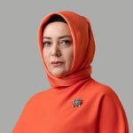 kizilcik serbeti pembe gazi kosusunda leydi diana esintileriyle goz kamastirdi 7itlZfO9