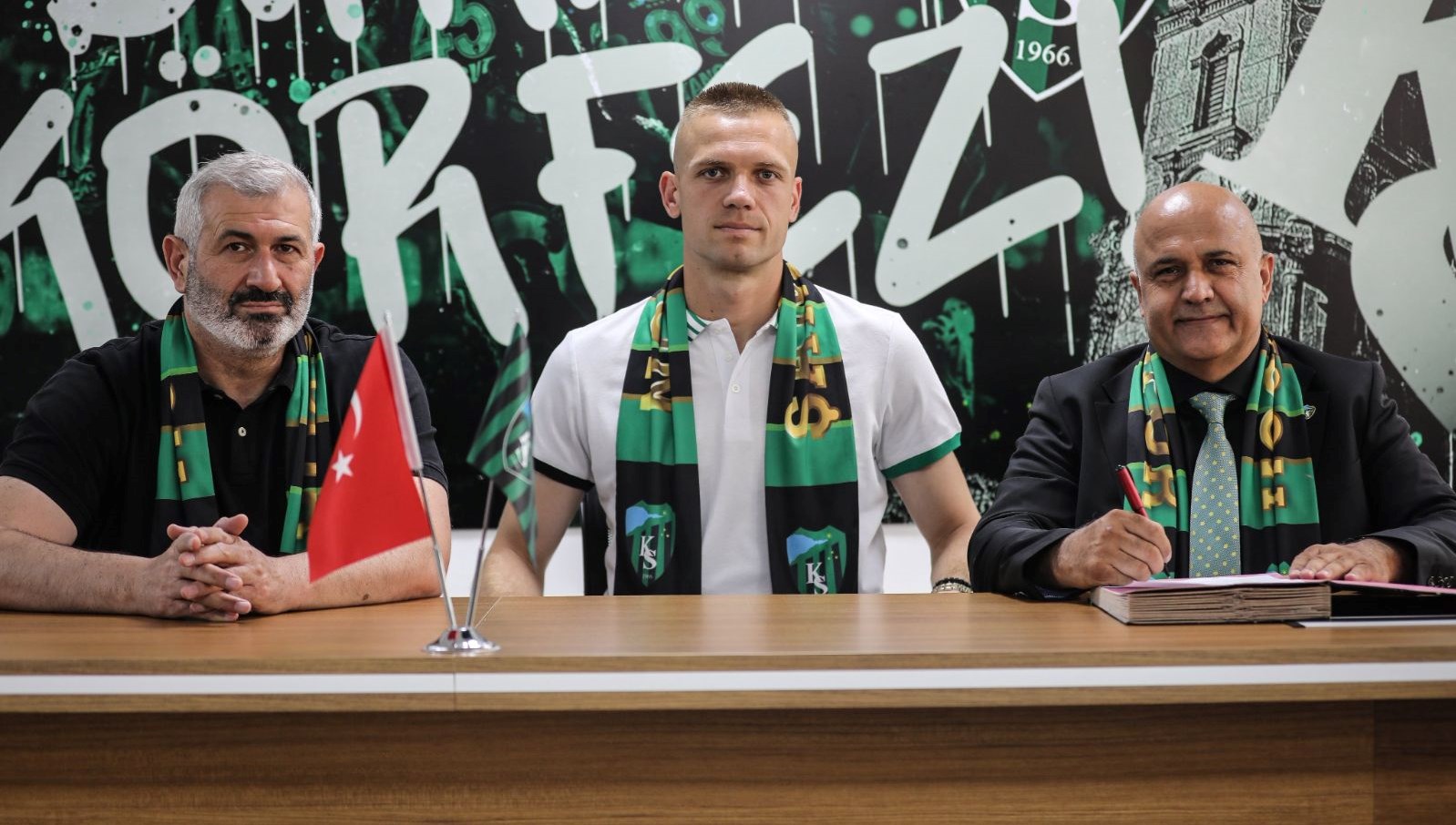 kocaelispor jovanovice imzayi attirdi FbVbcbZu