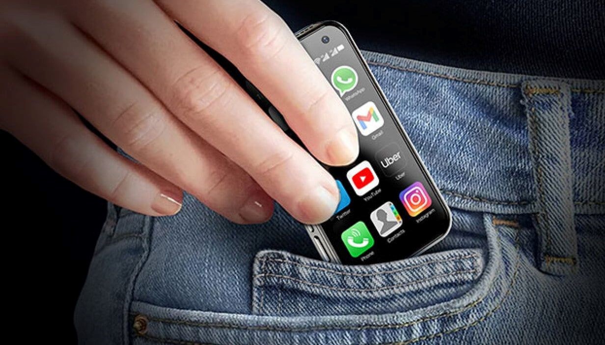 kredi karti boyutlarinda akilli telefon RvjSq5DB