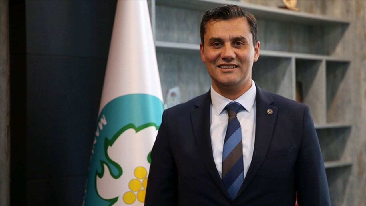 manisa buyuksehir belediye baskani ferdi zeyrek hayatini kaybetti manisada cenaze plani aciklandi SRkI33dW