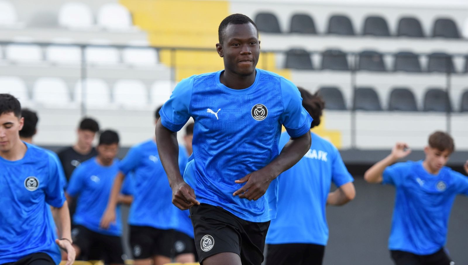 manisa fk yeni donem hazirliklarina basladi k6k2yfvM