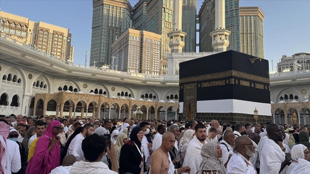 medinedeki ziyaretleri tamamlayan hacilar mekkeye ulasti Cf9NOMZt
