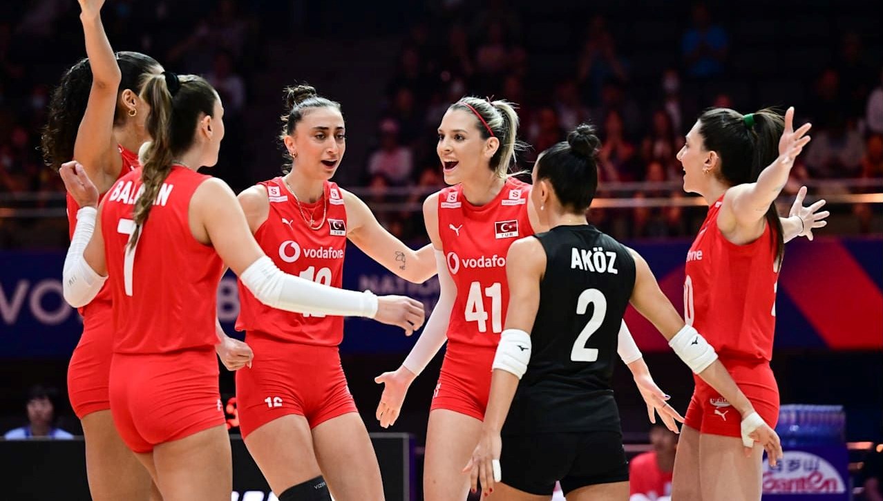 Milletler Ligi | Filenin Sultanları'ndan 4'te 4: Çin'i de geçtiler! 71 milletler ligi filenin sultanlarindan 4te 4 cini de gectiler XWWU1tc1