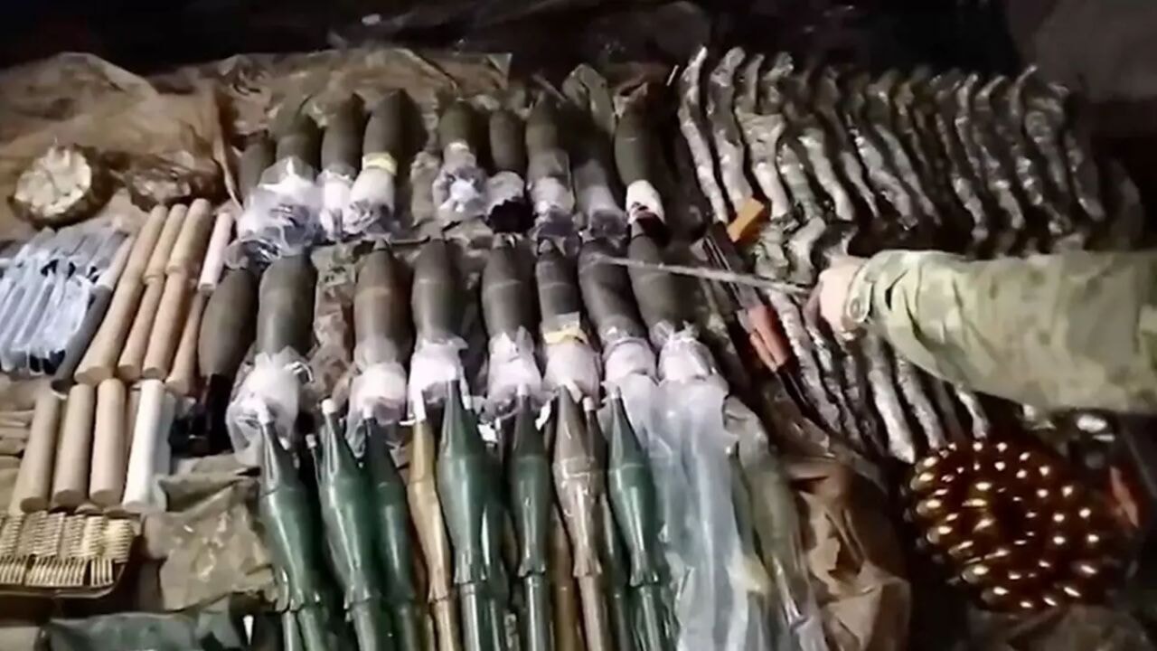 msb duyurdu teroristlere ait magarada agir makineli tufekler ve patlayicilar bulundu