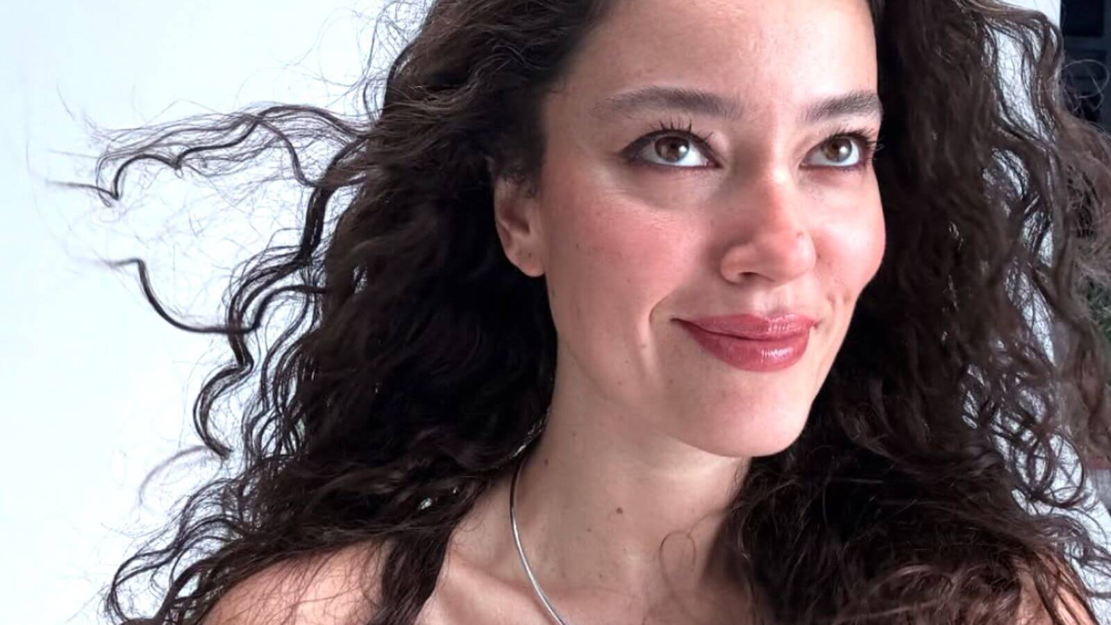 pelin akil ve anil altan evliligi bitti ayrilik sonrasi pelin akilden radikal degisim fs8gN5y7