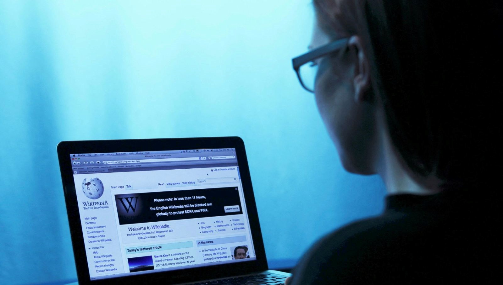 wikipediada isyan cikti dehset icinde guluyorum