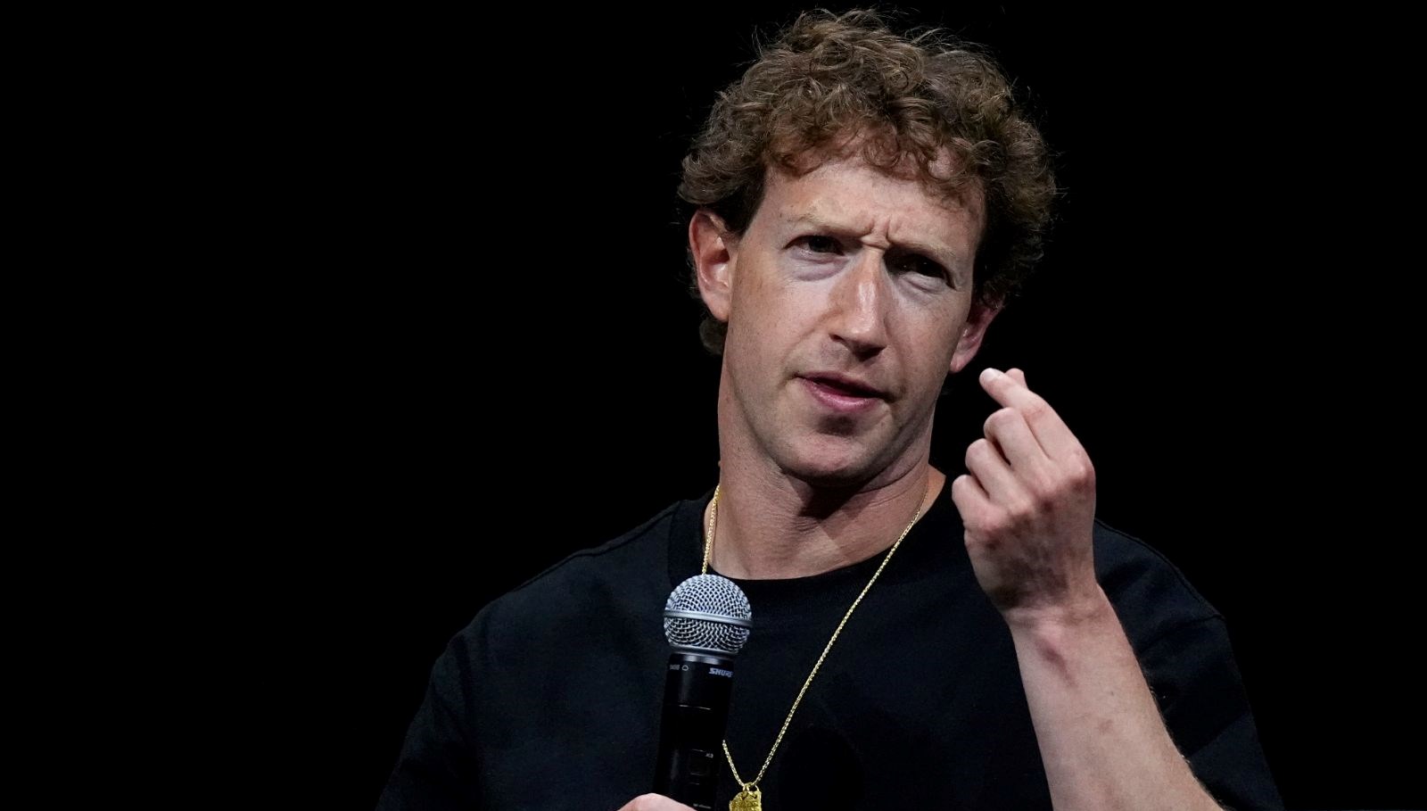 zuckerbergden 100 milyon dolarlik maas whatsapptan is teklif ediyor JuQZ1D7v