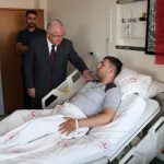 bakan guler ve komutanlar metan gazindan zehirlenen askerleri ziyaret etti S3LIqT9J