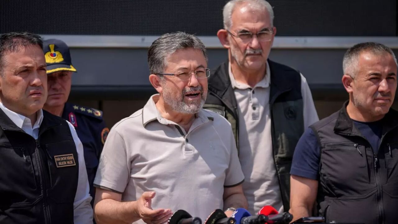 bakan yumakli bugun tarihin en sicak gunu olabilir QyIuHCVU