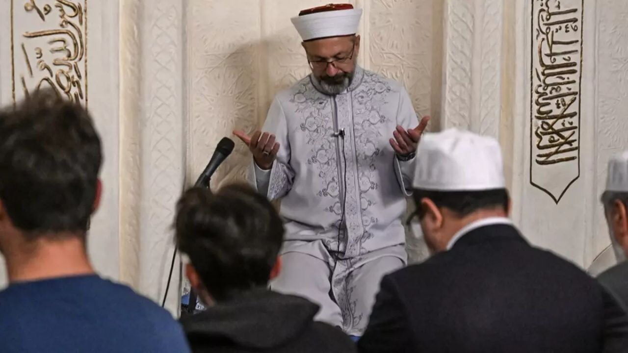 diyanet isleri baskani erbas sehitleri andi birlik cagrisi yapti