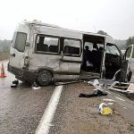 diyarbakirda feci kaza minibus devrildi 18 kisi yaralandi GT9zYAdA