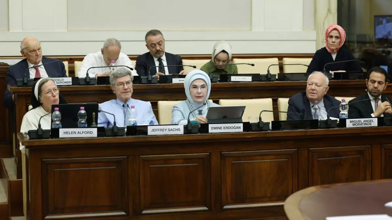 emine erdogan vatikanda kuresel adalet icin konustu gIaX9QYp