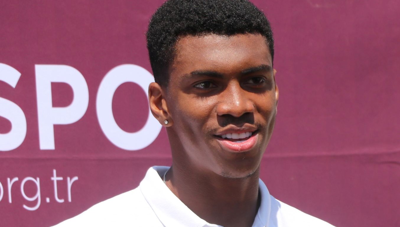 felipe augusto onlarin biraktigi ayak izlerini takip edecegim Hbq9XJkv