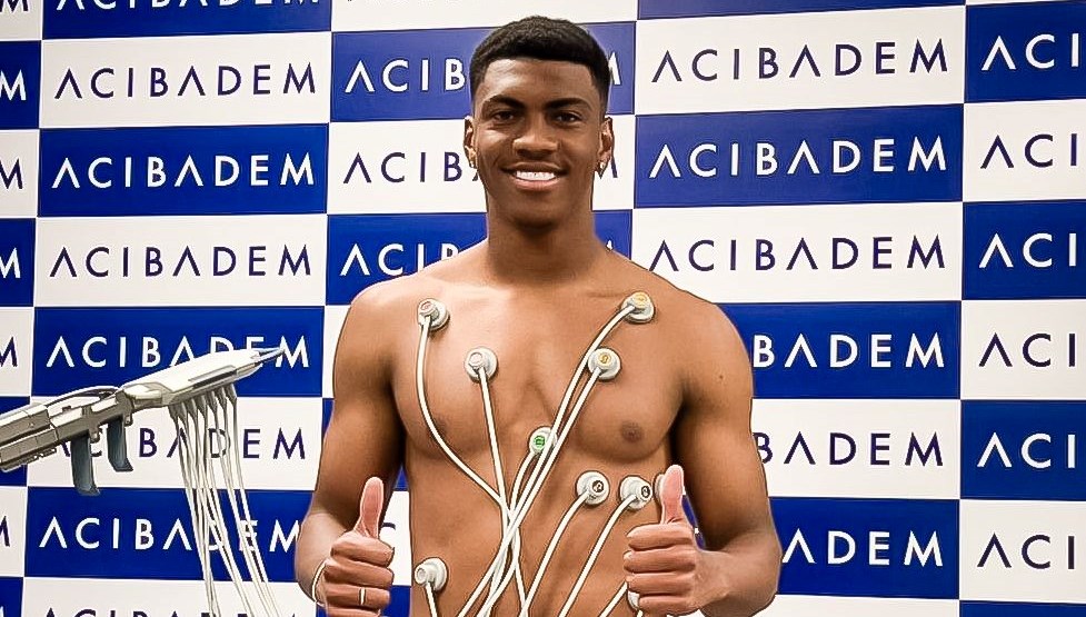 felipe augustodan taraftarlara ileti N59AEDFy