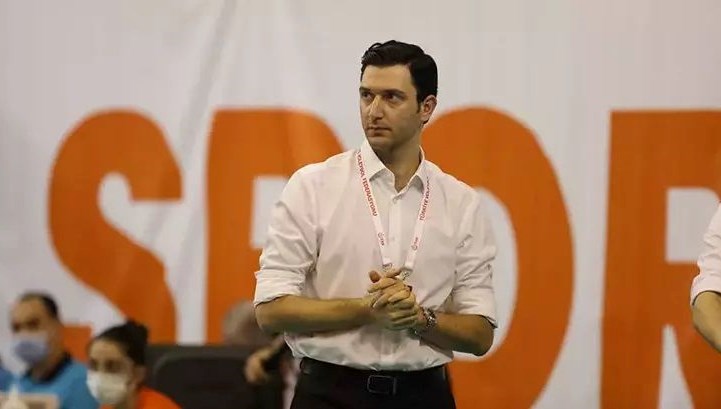 filenin sultanlarinin rakibi ferhat akbasin calistirdigi japonya M2i7XTIU