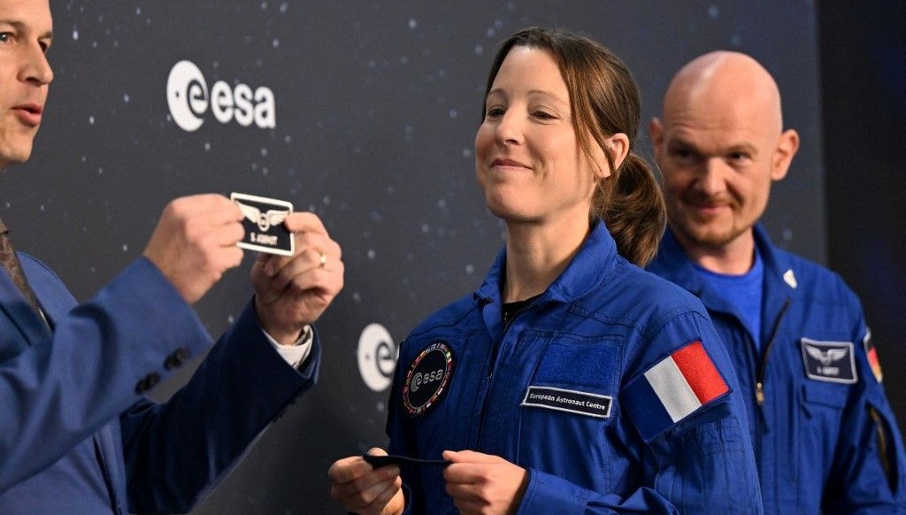 fransiz astronot uzaya michelin yildizli menu goturecek qWI1DuXZ